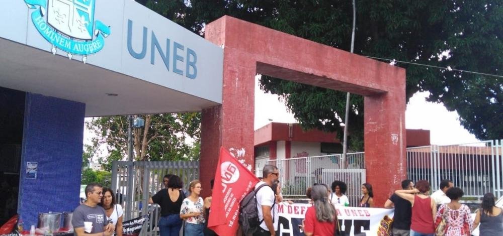 Desembargadora deve analisar 'conflito de decisões' sobre corte de salários, diz Aduneb