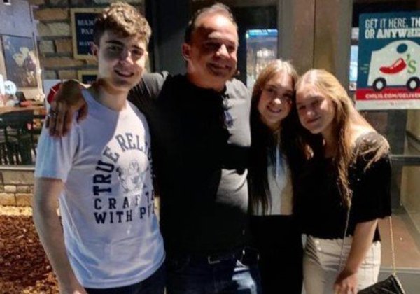 Filhos de Gugu Liberato reaparecem após morte do apresentador