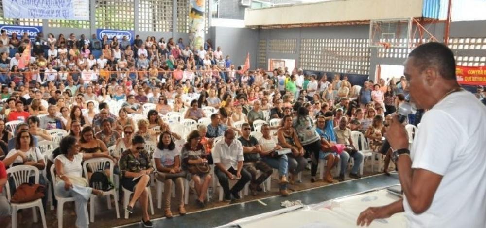 Governo afirma que 'estado não foi informado oficialmente' sobre paralisação dos professores