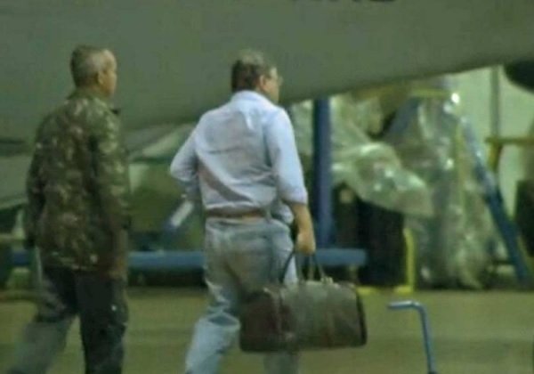 Após segunda empresa recuar, clínica médica oferece emprego a Geddel