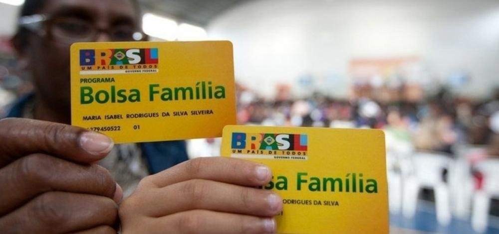 Bahia perdeu 60 mil benefícios do Bolsa Família em um ano, diz secretaria
