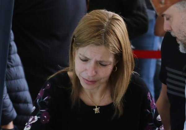 Viúva de Gugu vai à Justiça receber mensalidades atrasadas