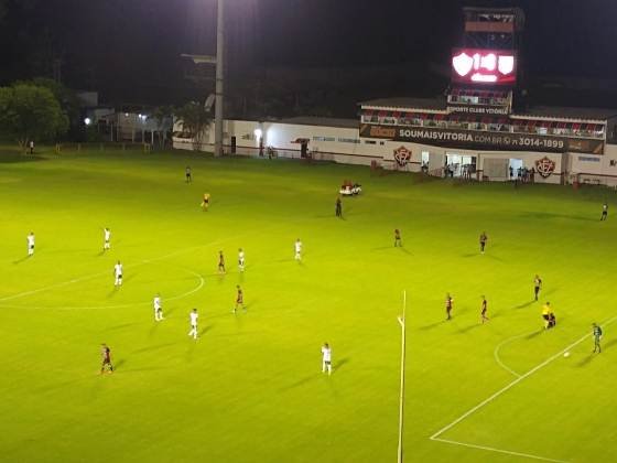 Vitória bate Lagarto-SE e avança na Copa do Brasil