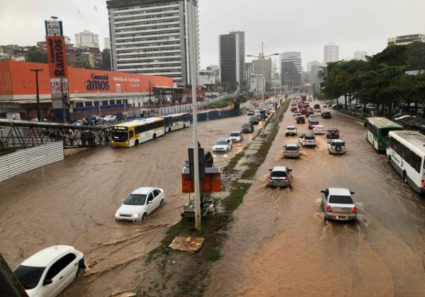 Além da Bahia, governo federal emite alerta de tempestade no Espírito Santo e Minas