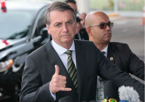 Bolsonaro diz que coronavírus ‘não é tudo isso que dizem’
