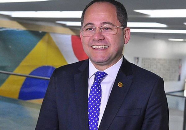 Deputado federal de São Paulo está infectado com novo coronavírus