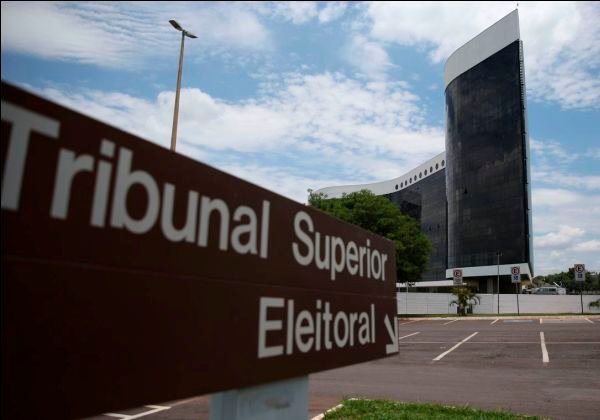 Calendário eleitoral não pode ser alterado, diz TSE