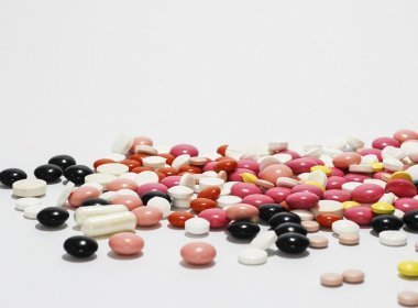 Sesab garante hidroxicloroquina para pacientes que fazem uso do medicamento