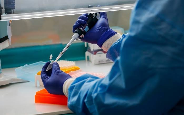 Mulher de 26 anos recém-chegada de Salvador a Feira é diagnosticada com coronavírus