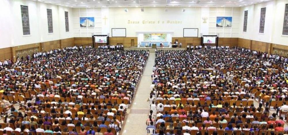 Justiça Federal retira cultos religiosos da lista de atividades essenciais durante a pandemia