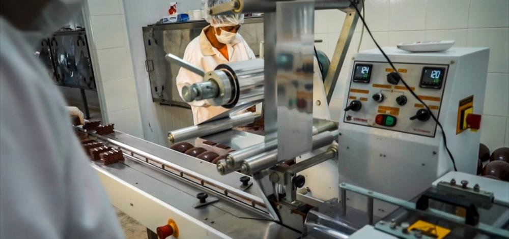 Decreto prevê multa de até R$ 30 mil para empresas que descumprirem uso de máscaras na Bahia