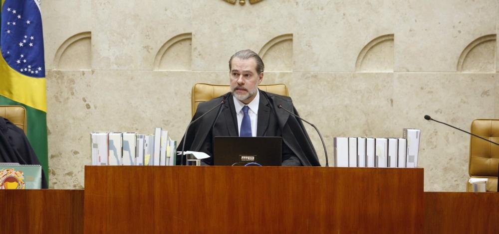 Presidente do STF proíbe governo da Bahia de instalar barreira sanitária em aeroportos