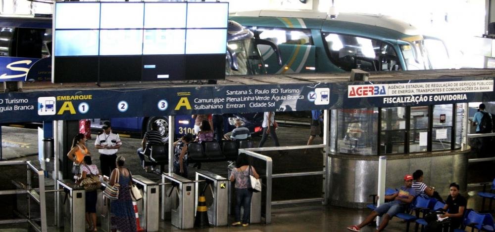 Mais três cidades baianas suspendem transporte intermunicipal