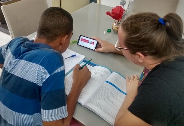 Quase 150 mil estudantes já receberam o vale-alimentação