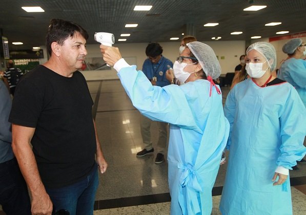 Crescimento de 8,6% ao dia precisa ser abaixo de 6% urgentemente, diz secretário de Saúde da Bahia