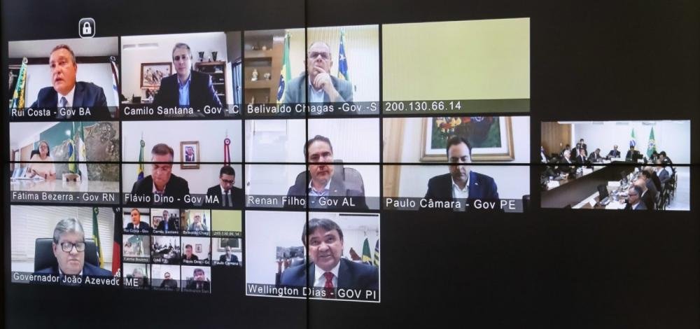 Reunião virtual entre ministro da Saúde e governadores é interrompida por participante seminu