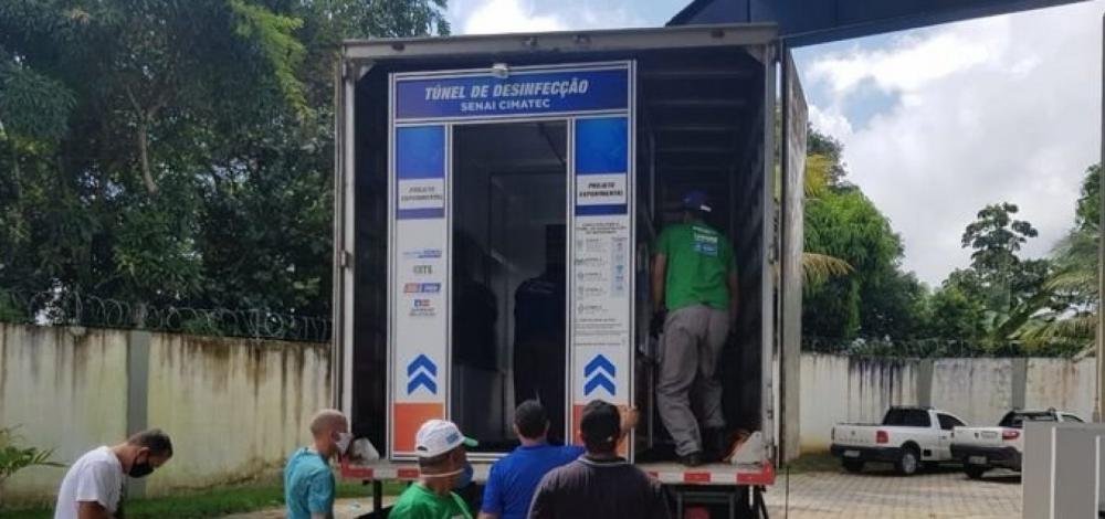Túneis de desinfecção passam a ajudar profissionais de dois hospitais do sul da Bahia