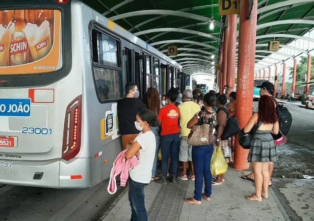 MPT busca acordo entre empresas e rodoviários de Feira de Santana