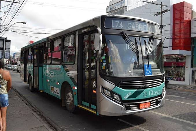 Em meio à pandemia, empresa de ônibus comunica que vai rescindir contrato com a prefeitura de Feira