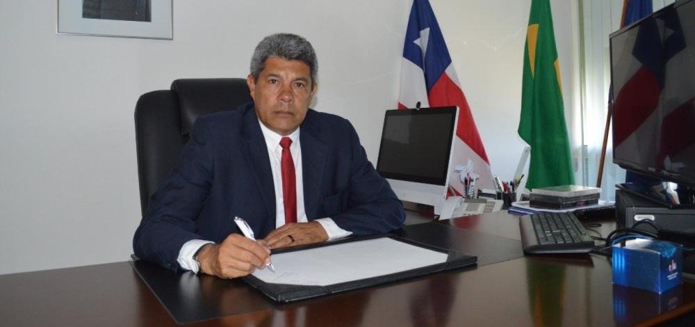 Secretário de Educação da Bahia pede adiamento do Enem: 'É um erro grave do MEC'