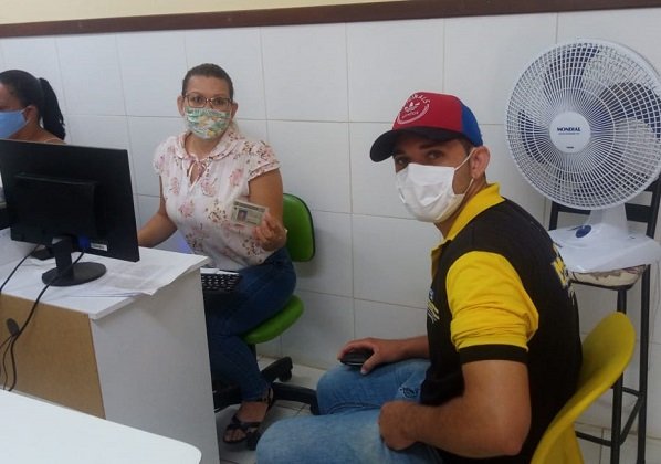 Escolas estaduais auxiliam estudantes sem acesso à internet na inscrição do Enem