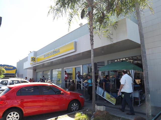 Homem é preso acusado de furtar agência bancaria no Centro de THE