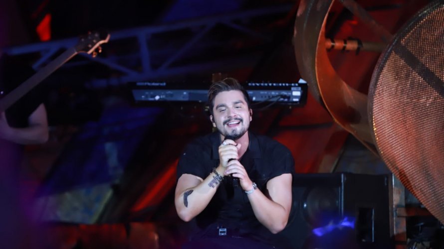 Com mega produção, Luan Santana grava DVD em Salvador e reúne famosos