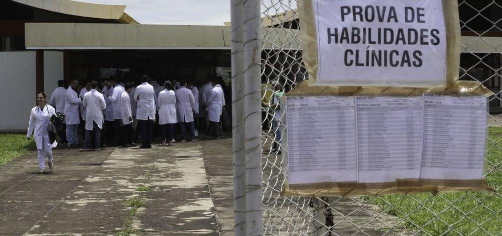 Novo edital do Revalida será publicado em julho, diz MEC