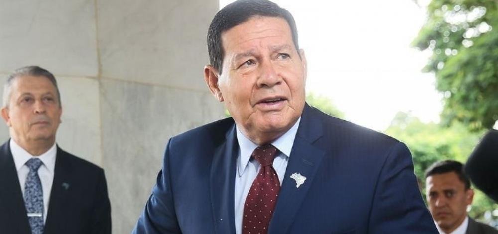 Exame de Mourão para Covid-19 tem resultado negativo