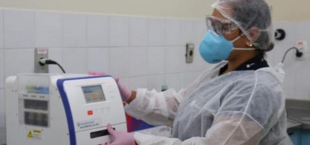 Laboratório estadual em Jequié inicia testes moleculares para Covid-19