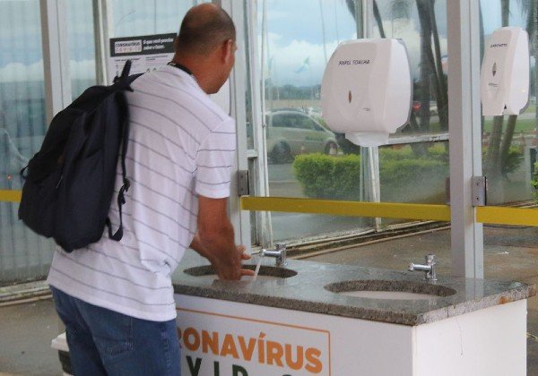 Anvisa alerta sobre aumento de intoxicação por produtos de limpeza