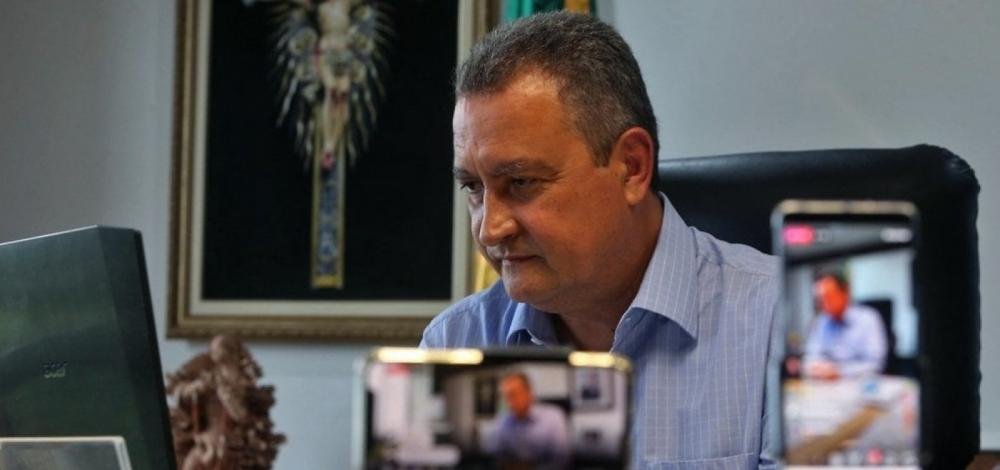 Rui faz apelo a ministro da Saúde: 'Não se vence batalha com exército dividido'