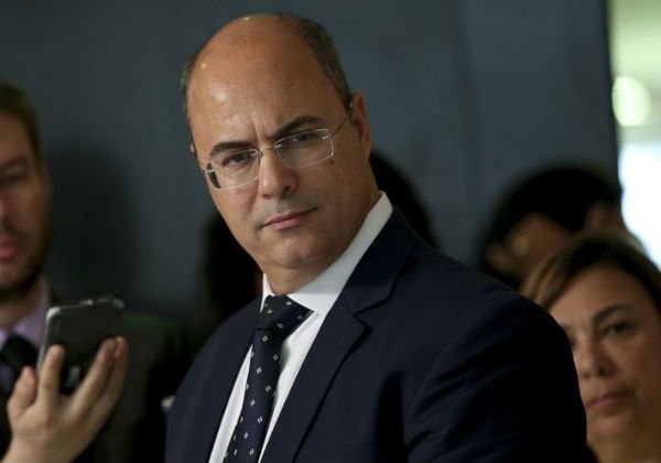 Impeachment de Witzel deve ser instaurado em duas semanas, diz coluna