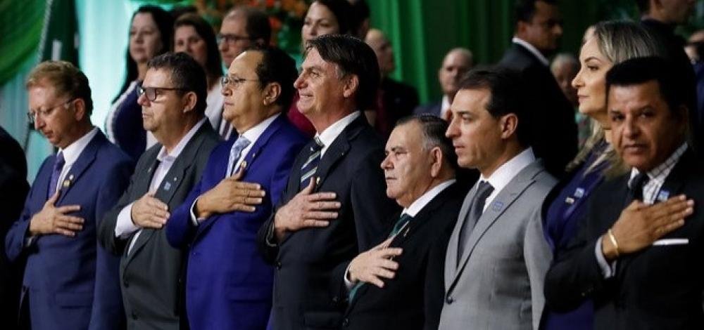 Brasil fica fora de reunião com mais de 50 países para definir recuperação mundial pós-pandemia