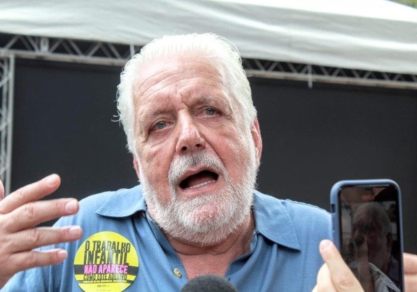 Senador Jaques Wagner tem celular clonado