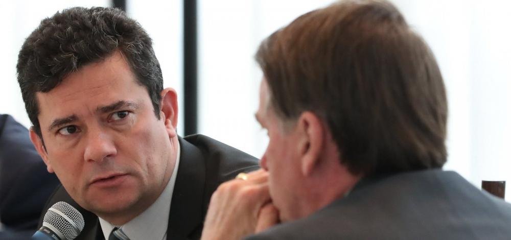Para parlamentares, Bolsonaro quer tornar Moro inelegível, diz colunista