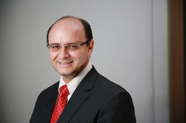 Secretário de Educação de SP é diagnosticado com coronavírus