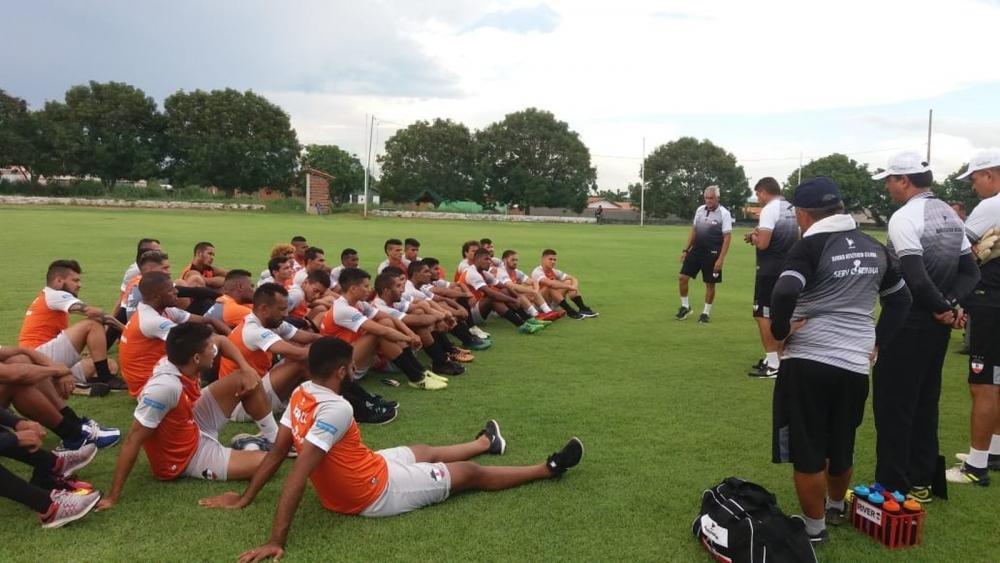 Metas, desistências e intensidade: a primeira semana de Flávio Araújo à frente do River-PI