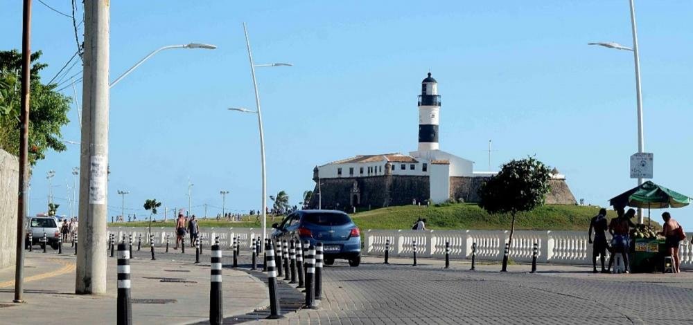 Acm Neto fecha Porto da Barra até Ondina após vídeo de aglomeração