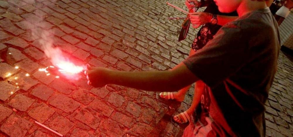 Prefeitura de Camaçari proíbe venda e queima de fogos de artifício
