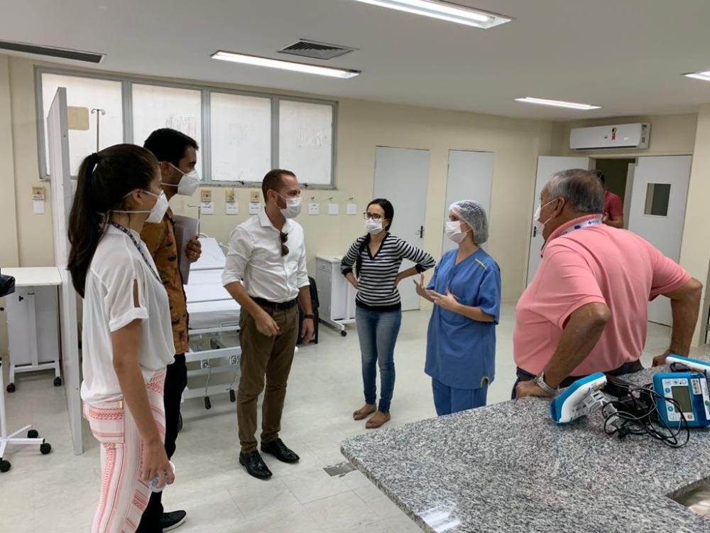 Hospital Clériston Andrade inaugura 10 leitos clínicos para COVID 19