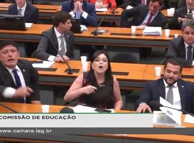 Weintraud se recusa a ouvir UNE e Ubes, confusão se instala e audiência na Câmara cai