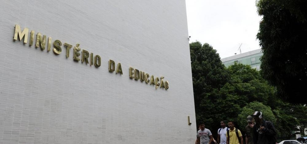 MEC revoga portaria que acabava com incentivo a cotas em cursos de pós-graduação