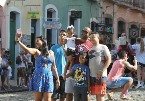 Turismo, lazer, varejo e eventos são os mais afetados pela pandemia, diz pesquisa