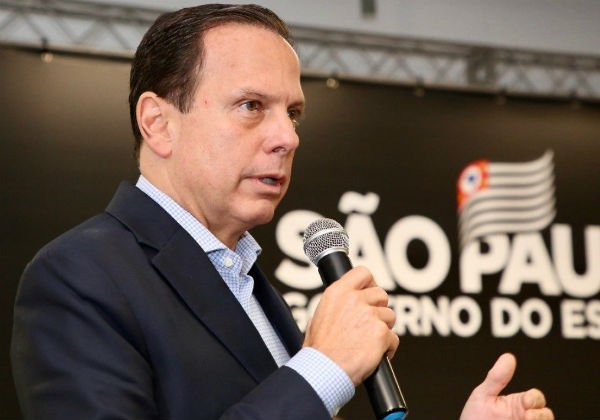 São Paulo vai multar quem deixar de usar máscaras a partir de quarta-feira