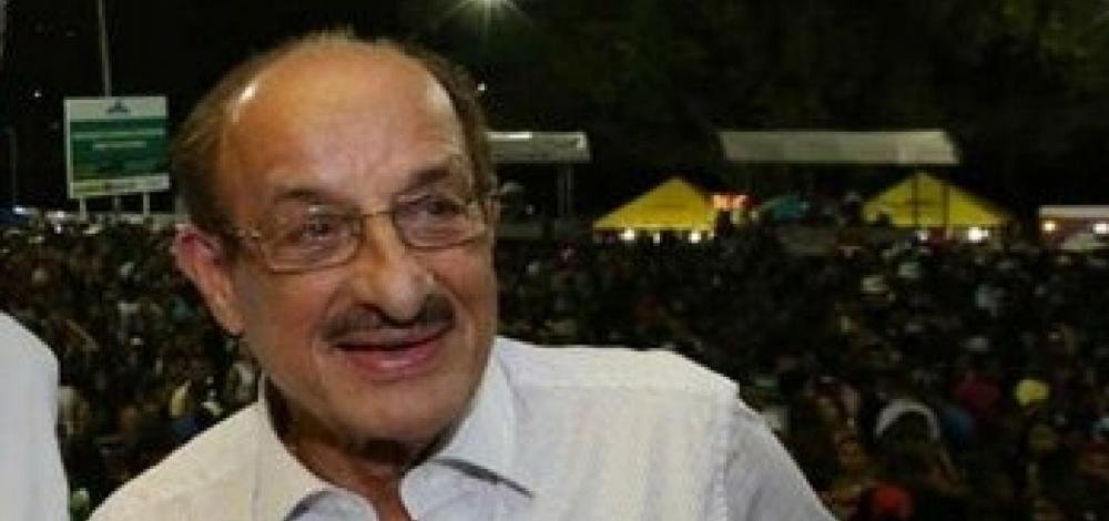 Prefeito de Itabuna anuncia reabertura do comércio: 'Morra quem morrer'