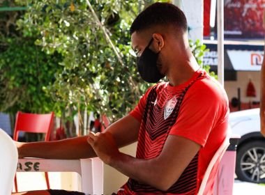 Vitória realiza novos testes de Covid-19 no elenco