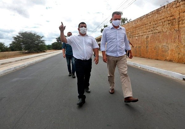 Rui Costa se reúne com 90 prefeitos para traçar estratégias contra vírus no interior