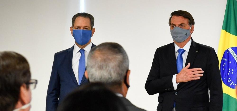 Prisão domiciliar para Queiroz e sua mulher ‘envergonha’ STJ, dizem ministros