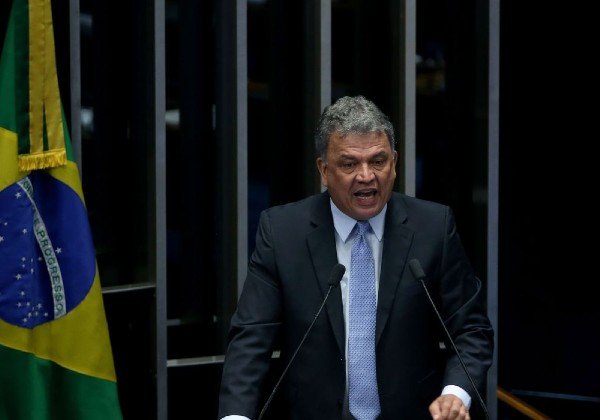 Senador acreano é diagnosticado com o novo coronavírus